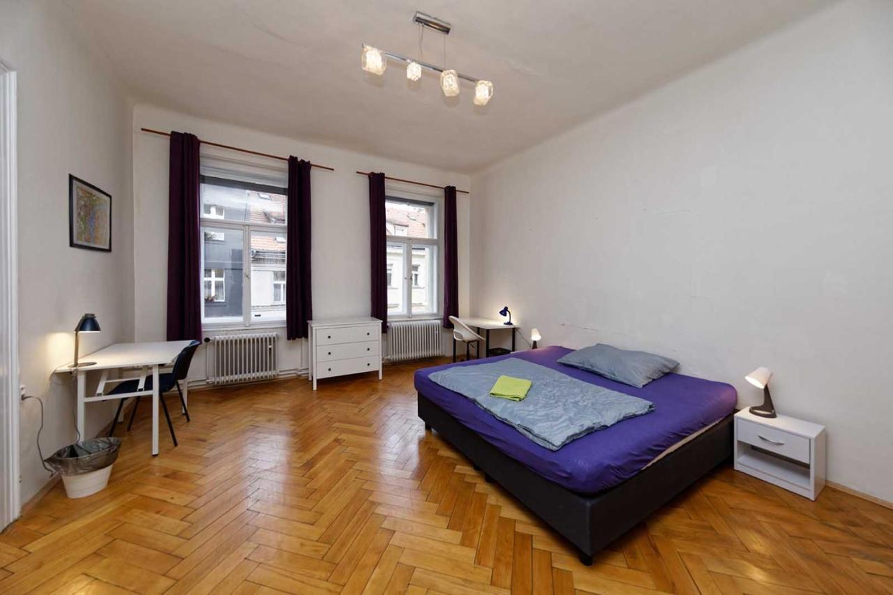 פראג Peter'S Tower Apartments מראה חיצוני תמונה
