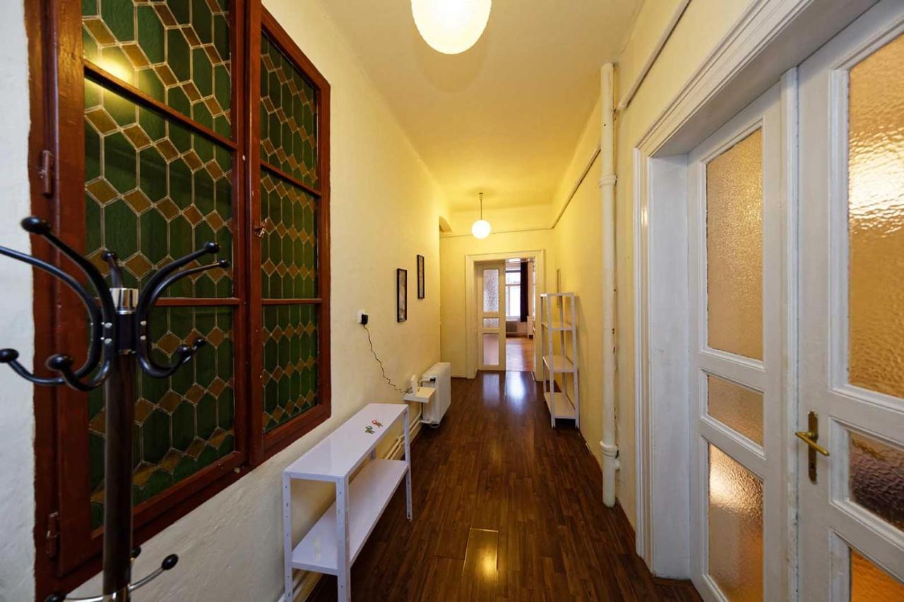 פראג Peter'S Tower Apartments מראה חיצוני תמונה