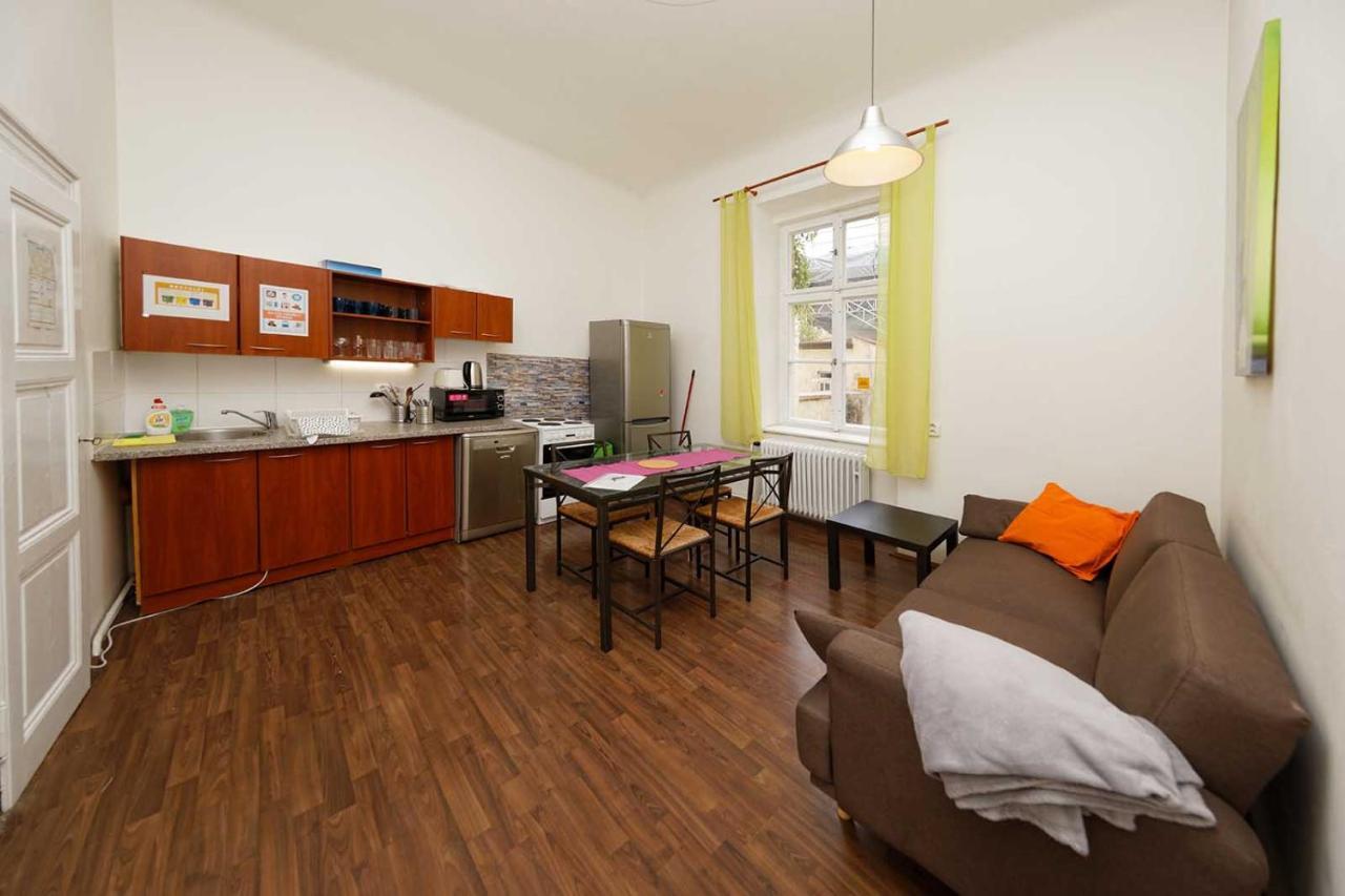 פראג Peter'S Tower Apartments מראה חיצוני תמונה