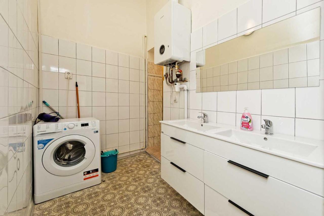פראג Peter'S Tower Apartments מראה חיצוני תמונה